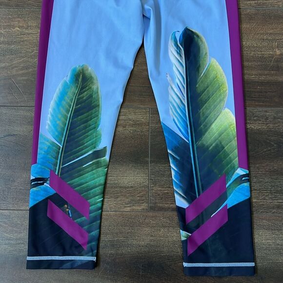 Zella Pure Vision High Waist Crop Yoga Leggings Size Small Palm Leaf Light Blue - Picture 7 of 9